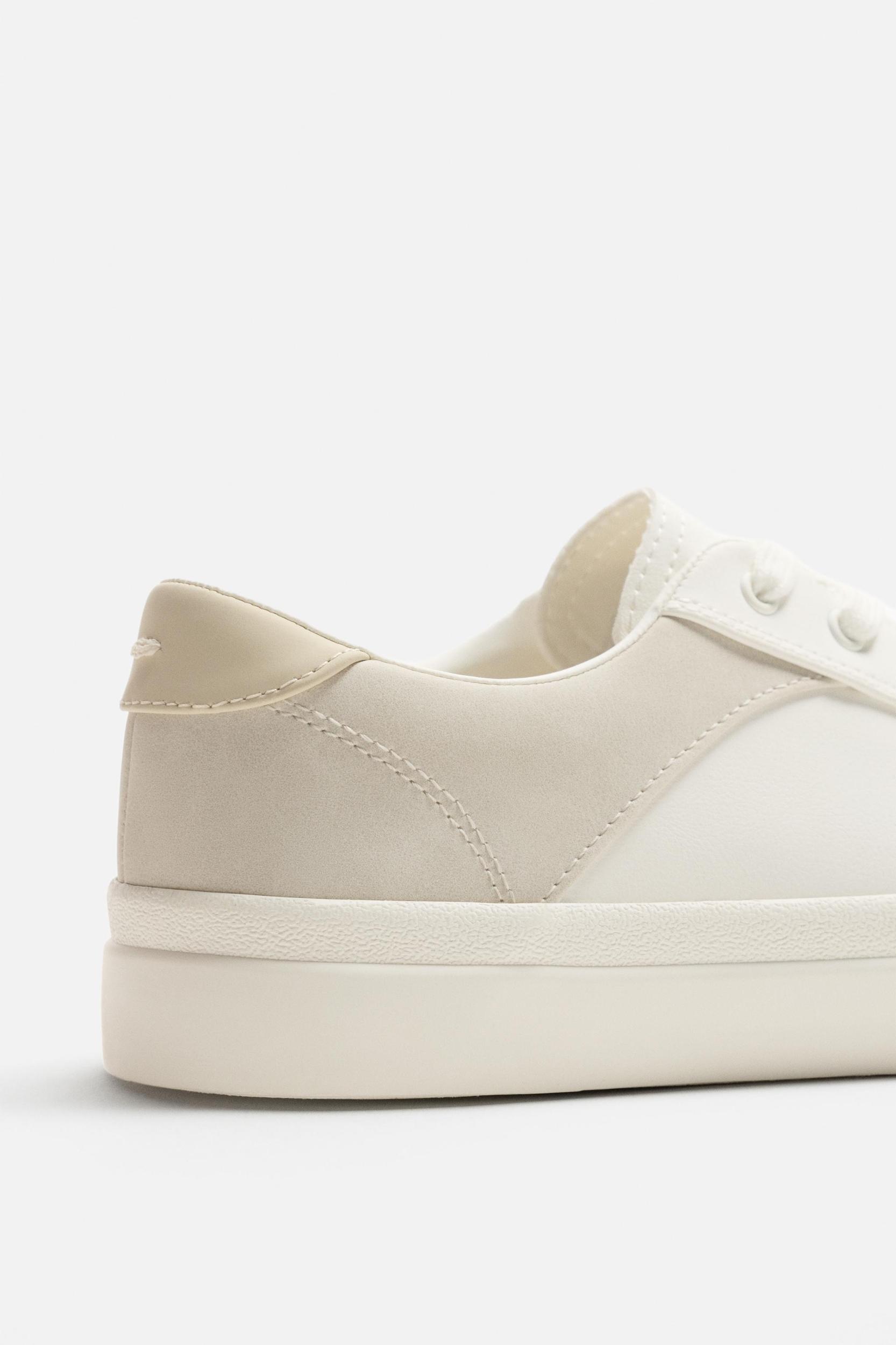 HEEL DETAIL SNEAKERS Product Image