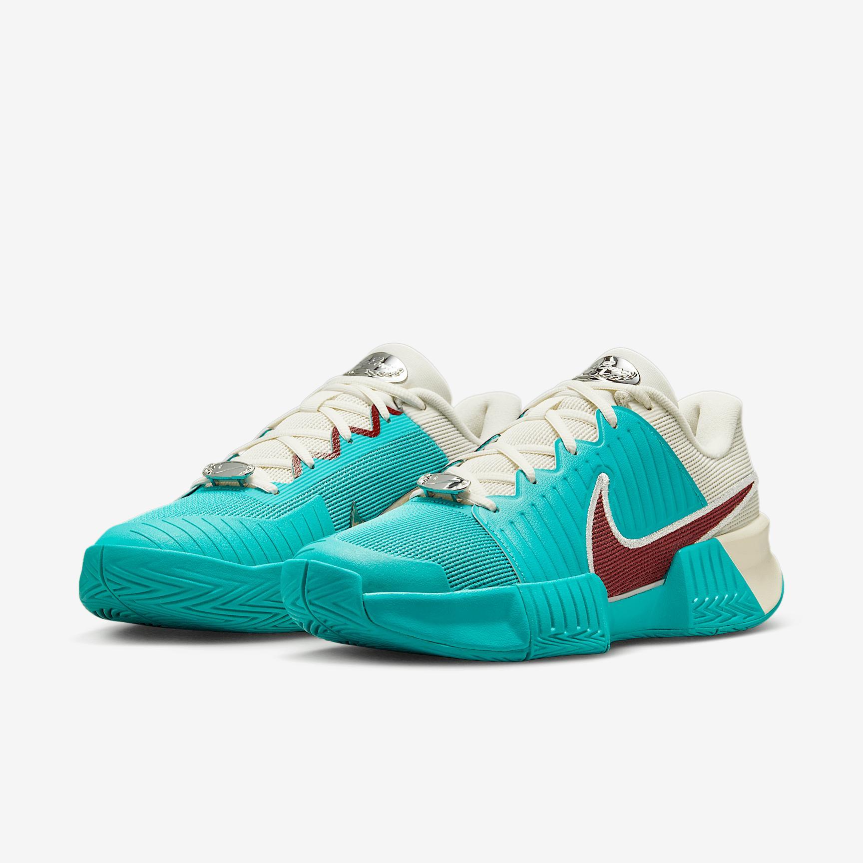 Nike GP Challenge Pro Premium Women's Hard Court Tennis Shoes Product Image