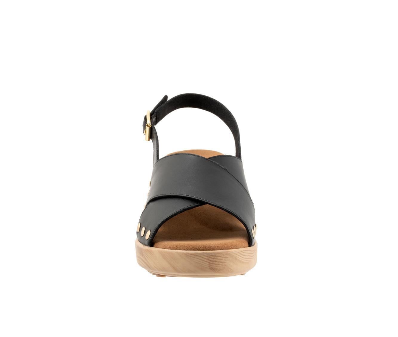 Women's Softwalk Florence Clogs Product Image