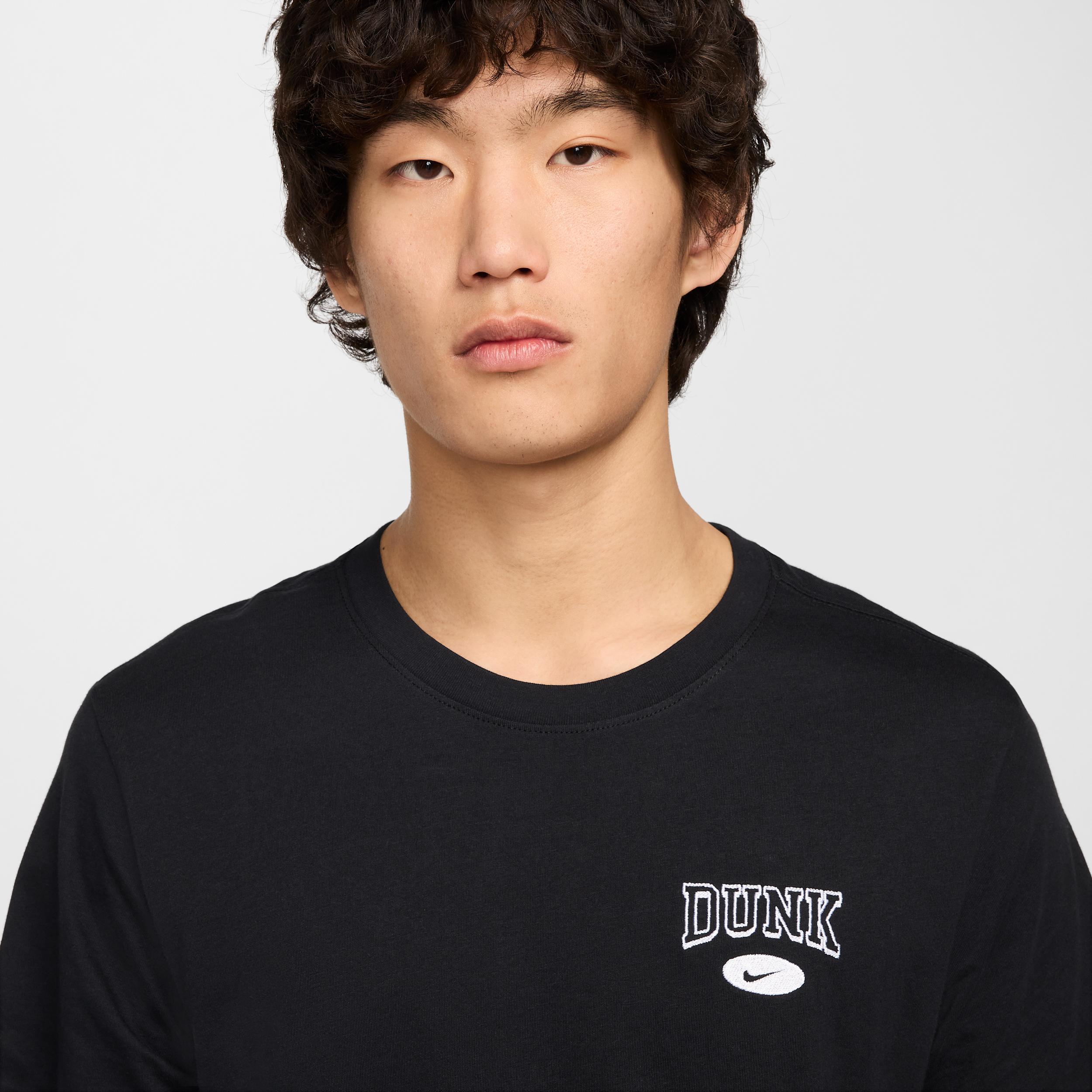 Nike Sportswear T-Shirt Product Image