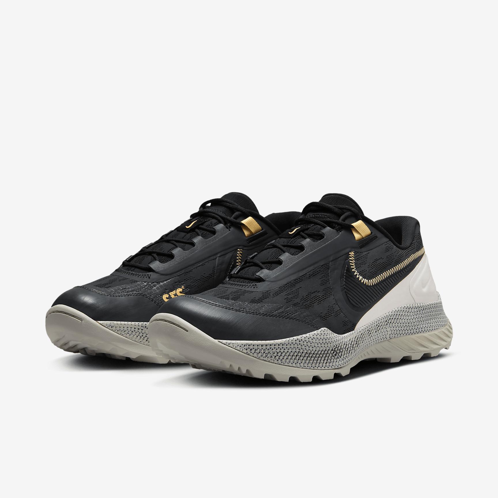 Nike Men's React SFB Carbon Low Menâs Elite Outdoor Shoes Product Image
