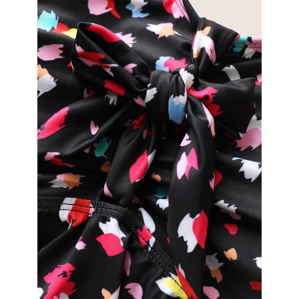 Plus Size Allover Print V Neck Gathered Swim Top Women's Swimwear Black Beach Gathered High stretch Bodycon V-neck Curve Swim Tops BloomChic 18-20/2X Product Image