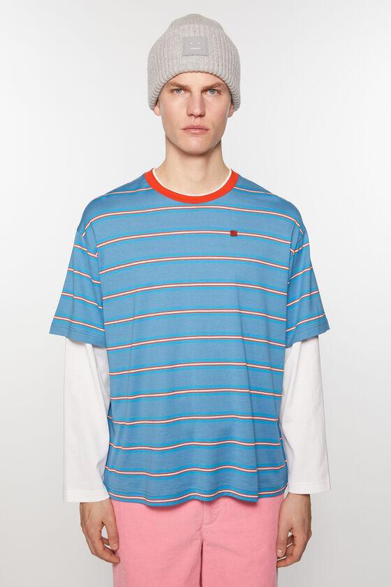 Layered t-shirt Product Image
