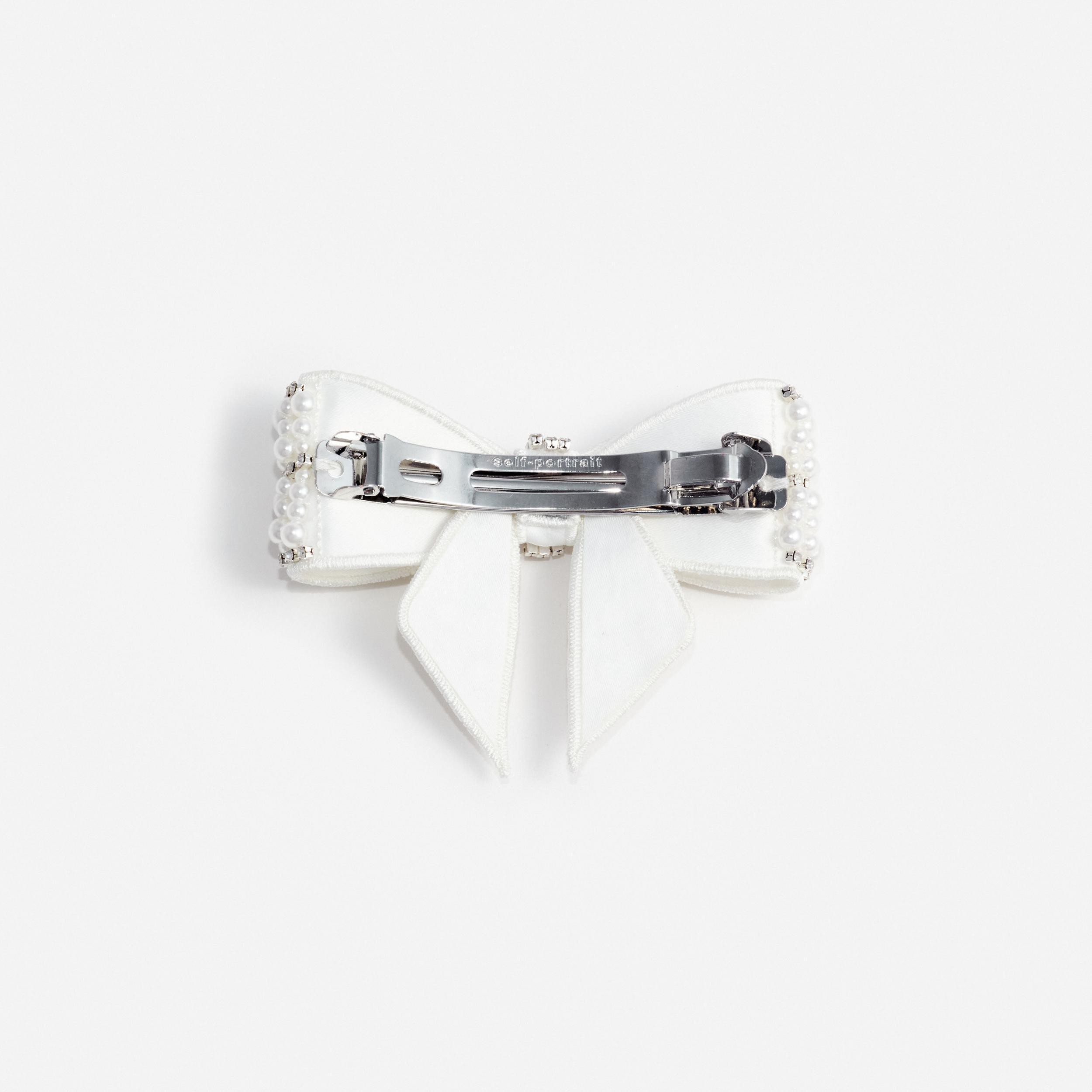 Pearl Crystal Bow Hairclip Product Image