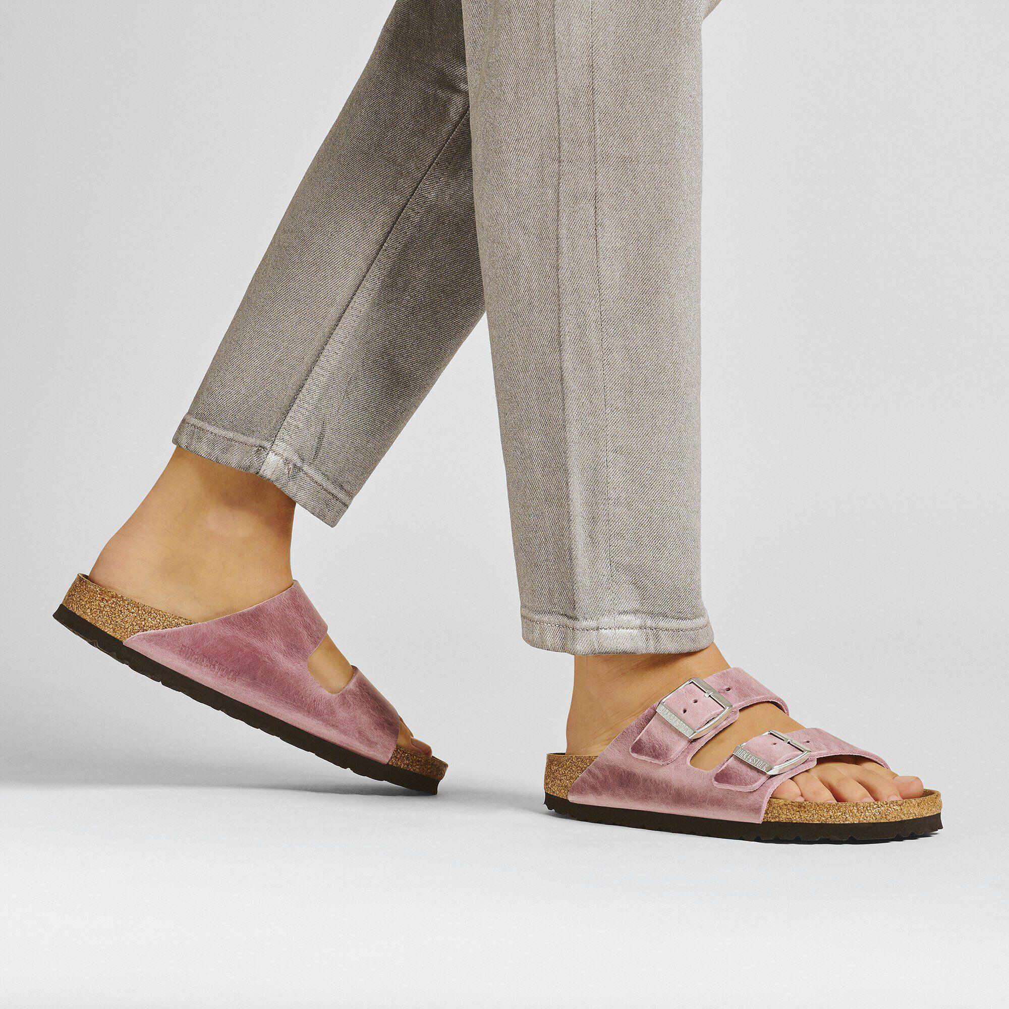 Arizona Waxy Leather Product Image