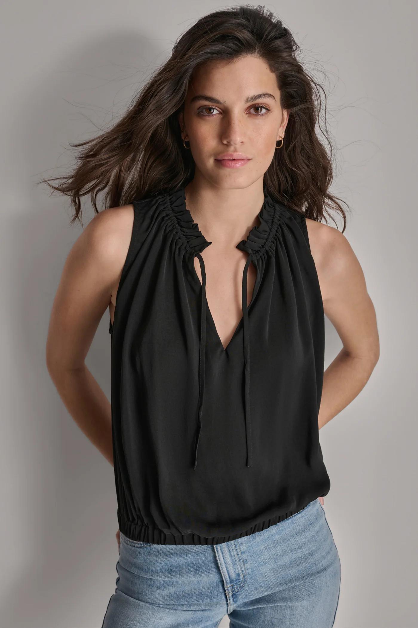 SLEEVELESS BLOUSE Product Image