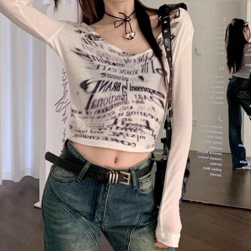 Long-Sleeve V-Neck Lettering Crop Slim Fit Tee Product Image