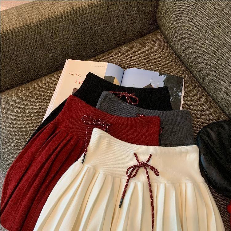 High Waist Plain Pleated Mini A-Line Knit Skirt Product Image