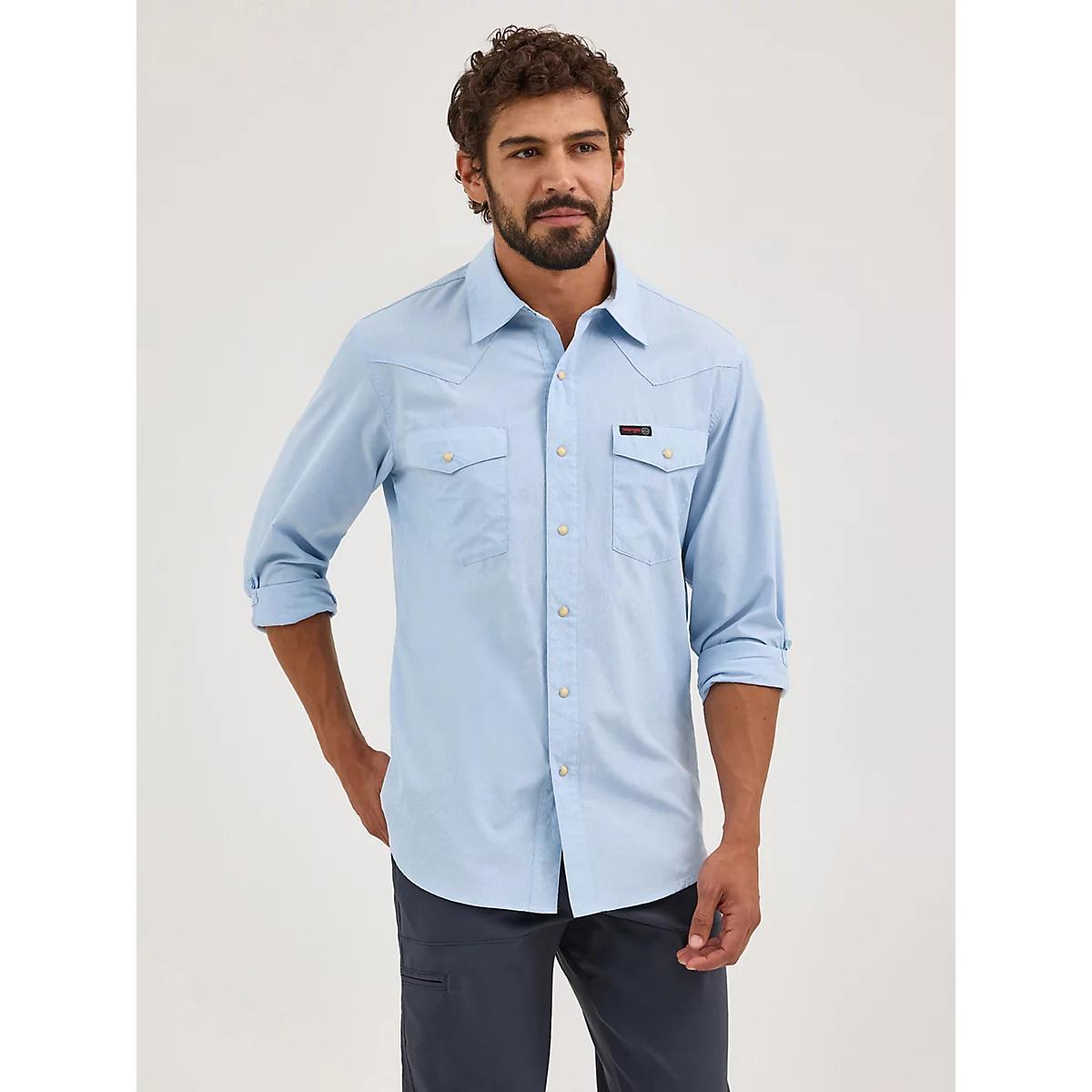 Wrangler ATG™ Men's Drover Utility Shirt in Iceberg Product Image