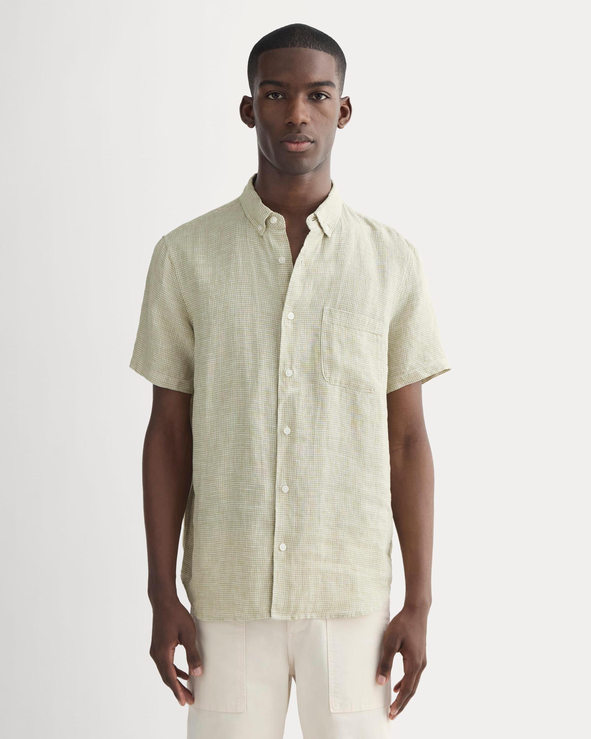 The Classic Short-Sleeve Shirt in Linen Product Image