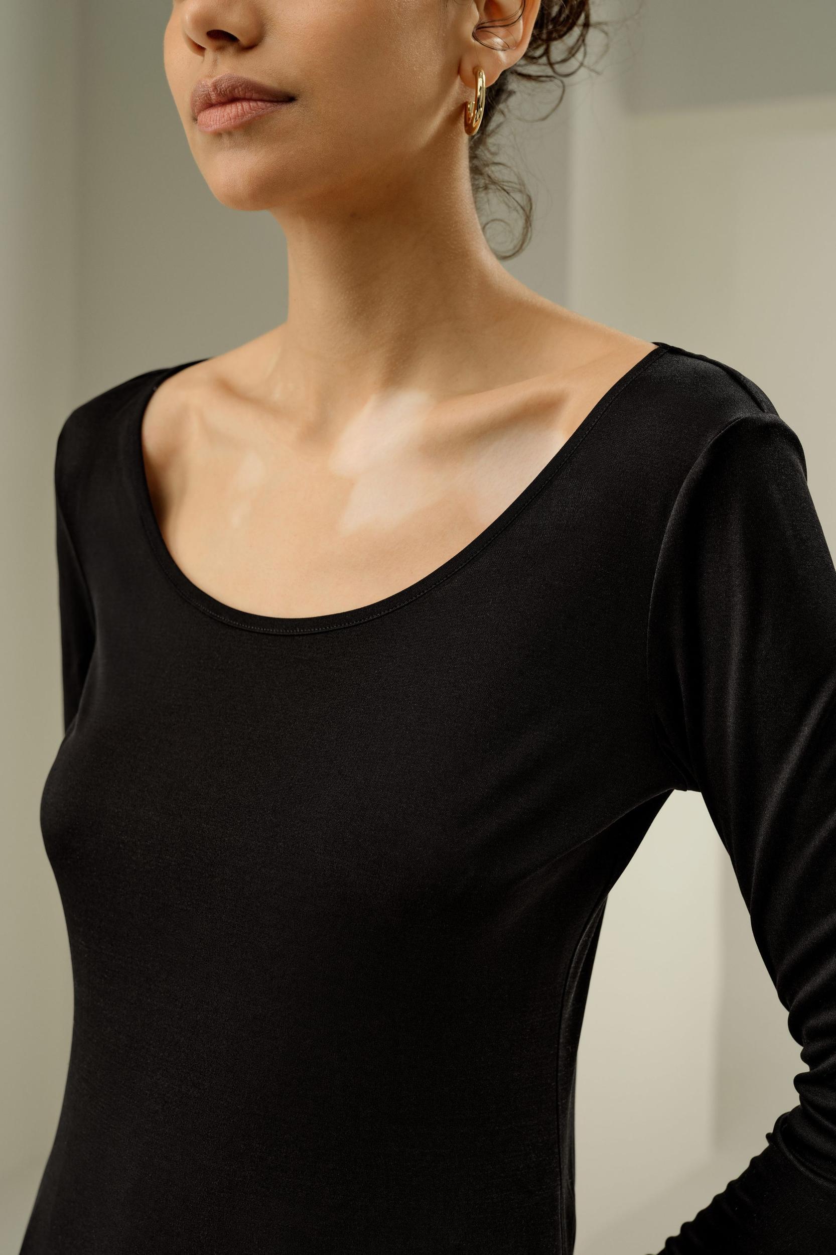 Scoop-Neck Pure Silk Slim Fit Top Product Image