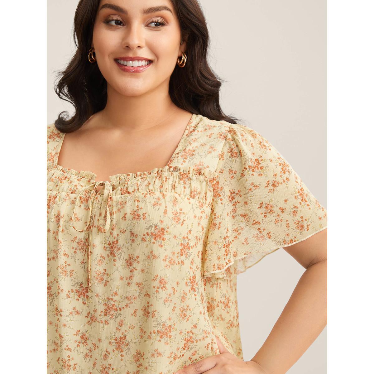 Plus Size Lightyellow Chiffon Floral Print Neck Tie Blouse Women Short sleeve Square Neck Everyday-Elegant Blouses BloomChic 26/4X Product Image