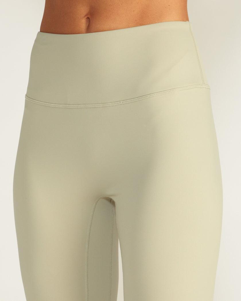 Metta High-Waist Leggings Product Image