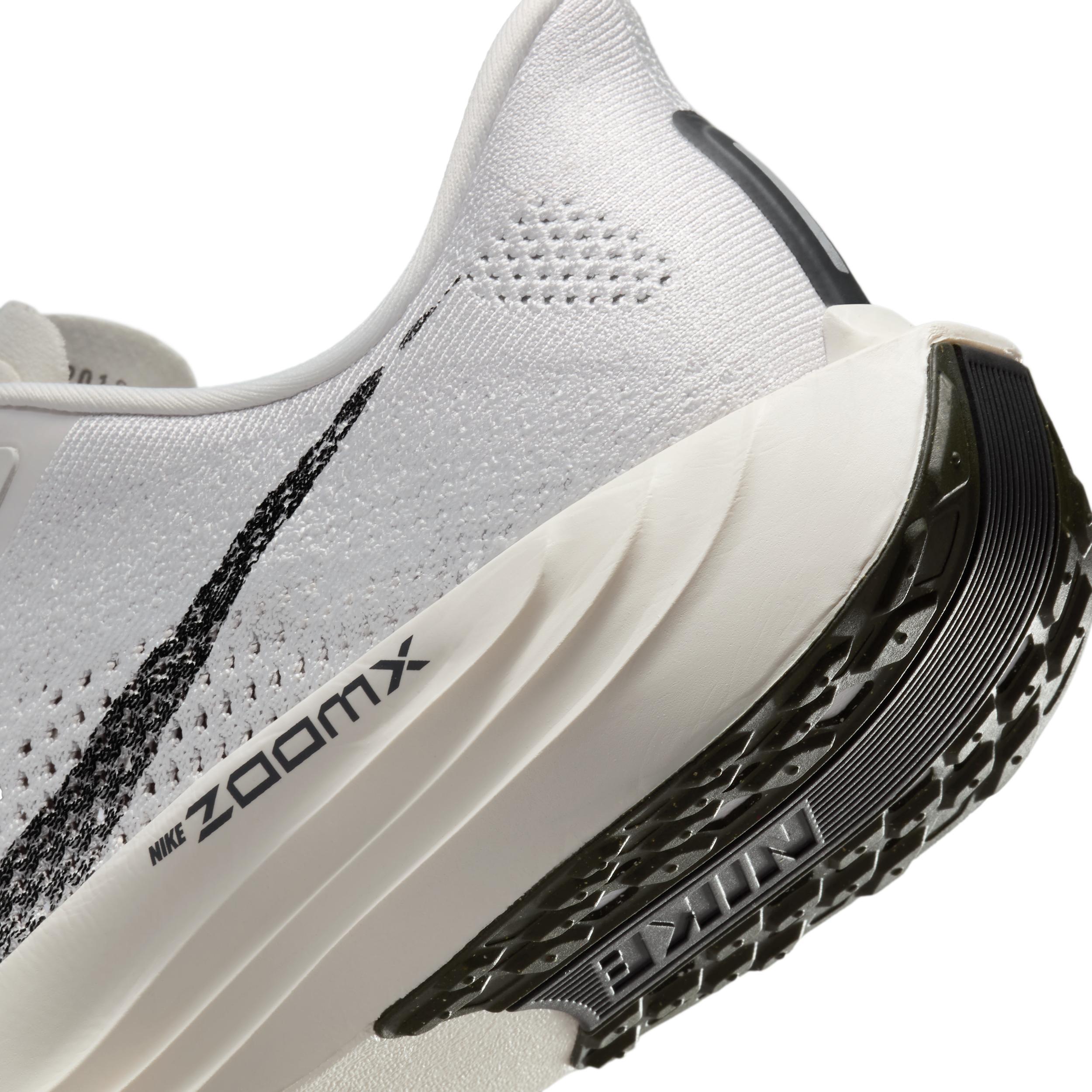 Nike Pegasus Plus Men's Road Running Shoes Product Image