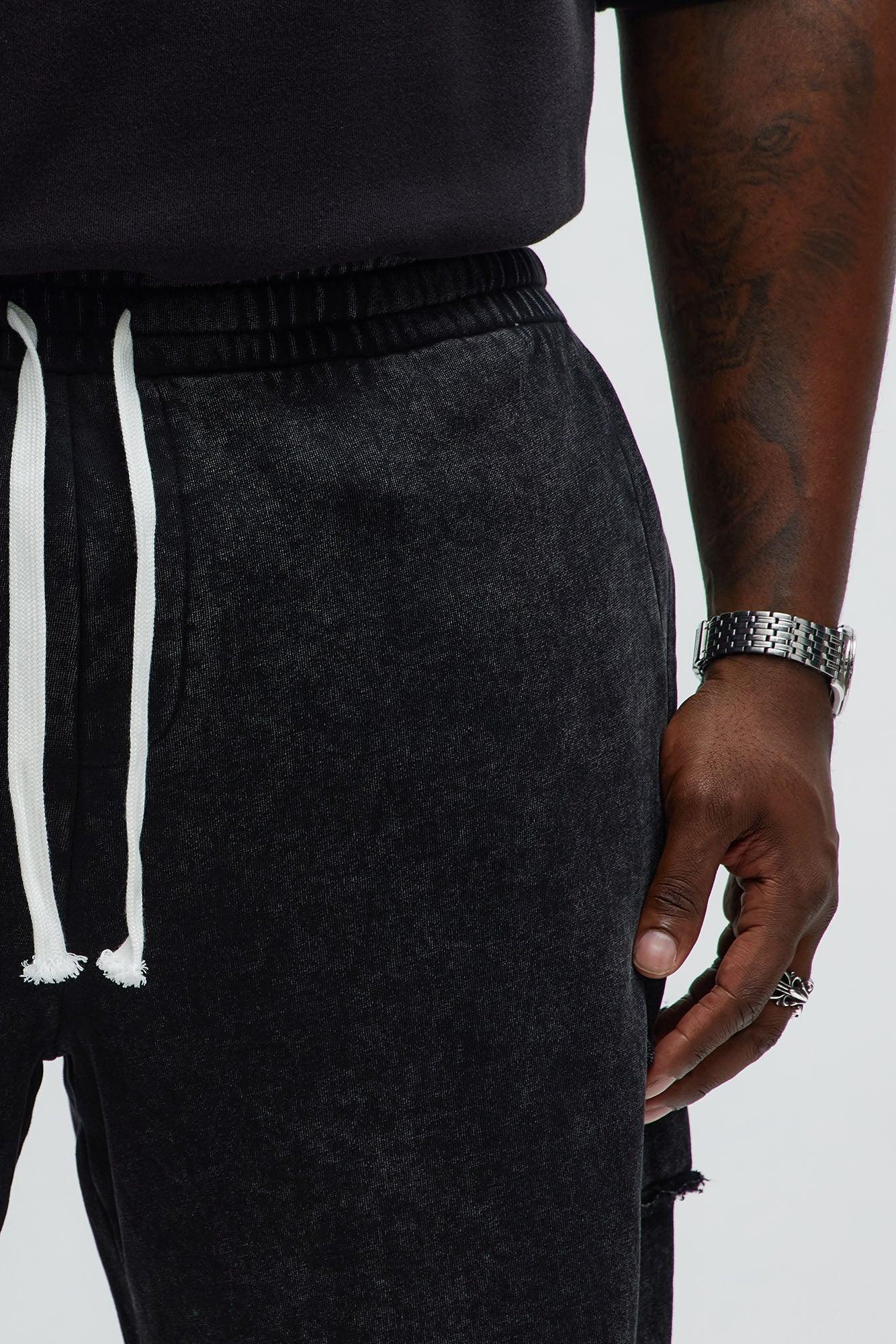 Cargo Baggy Sweatshort - Black Product Image
