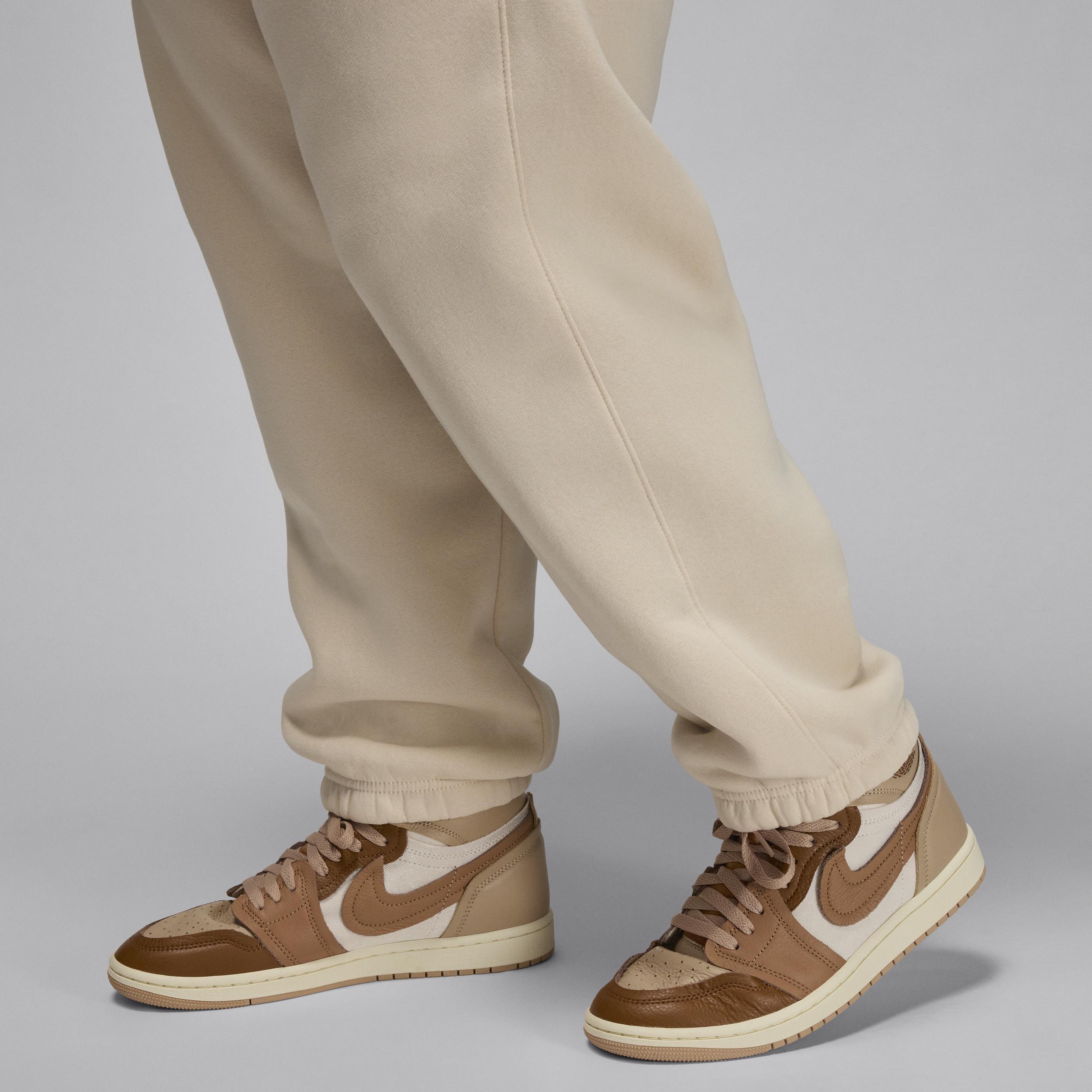 Jordan Brooklyn Fleece Women's Pants (Plus Size) Product Image