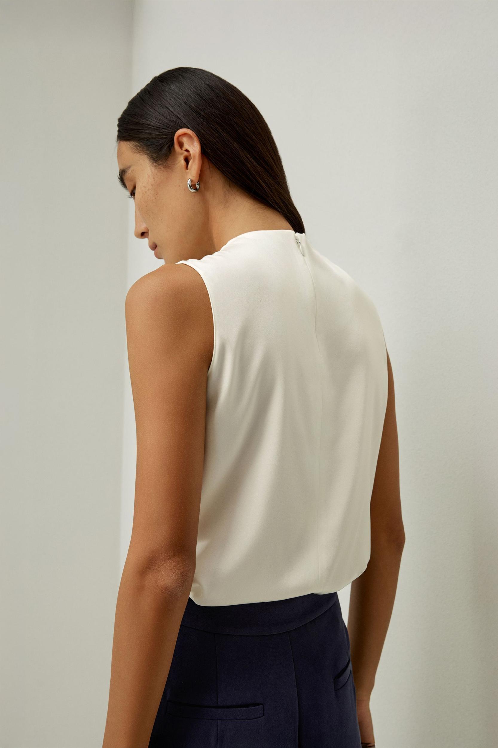 Sleeveless Minimalist Top Product Image