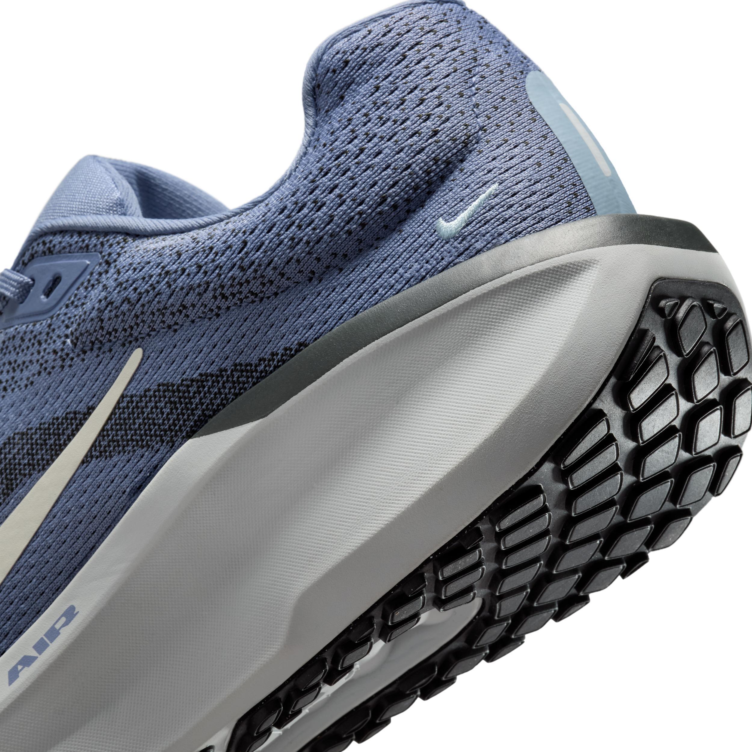 Nike Men's Winflo 11 Road Running Shoes Product Image