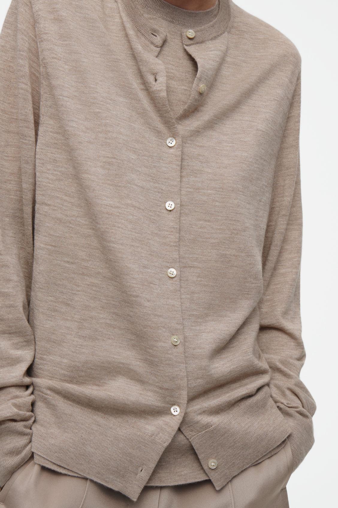 ATTACHED LAYERED FINE CASHMERE CARDIGAN Product Image