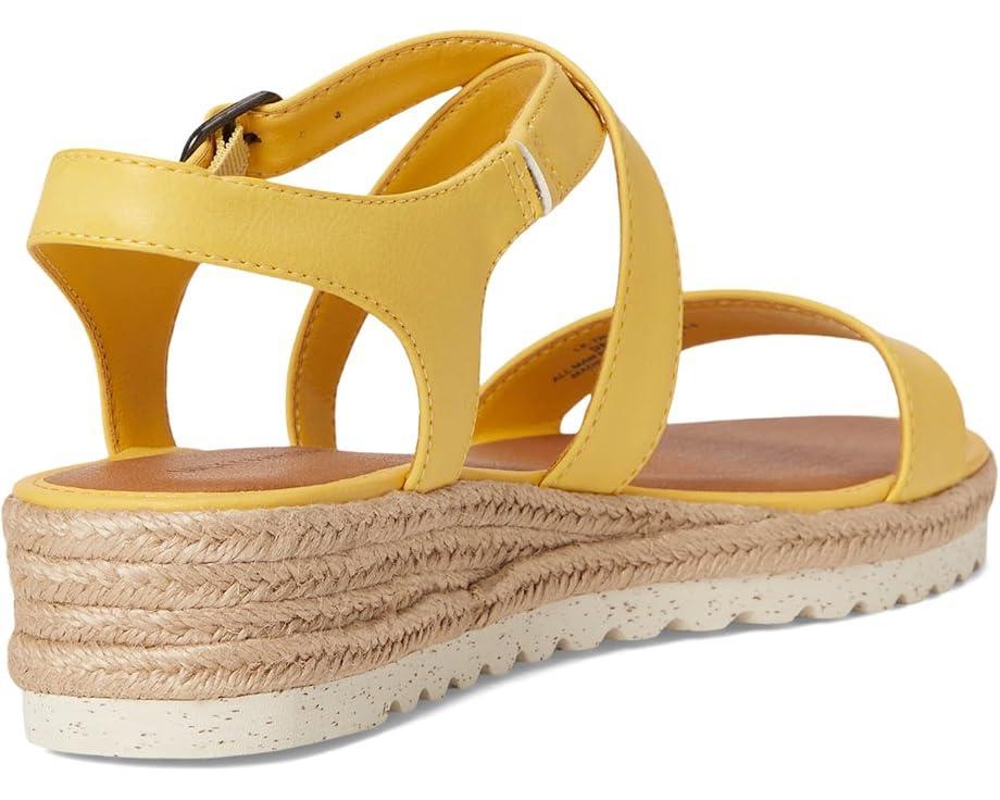Kielly Cross Strap Flat Sandals Product Image