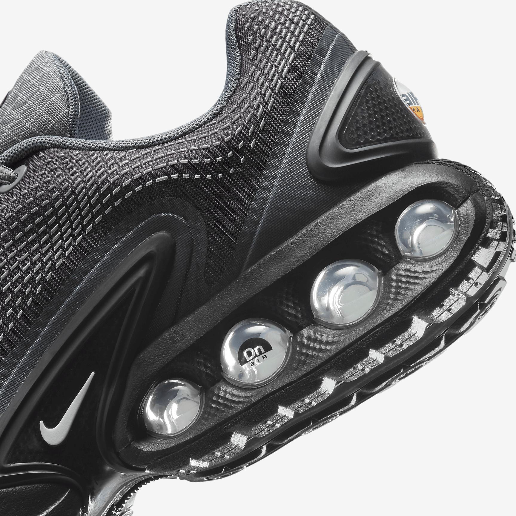 Nike Air Max DN Winterized Shoes Product Image