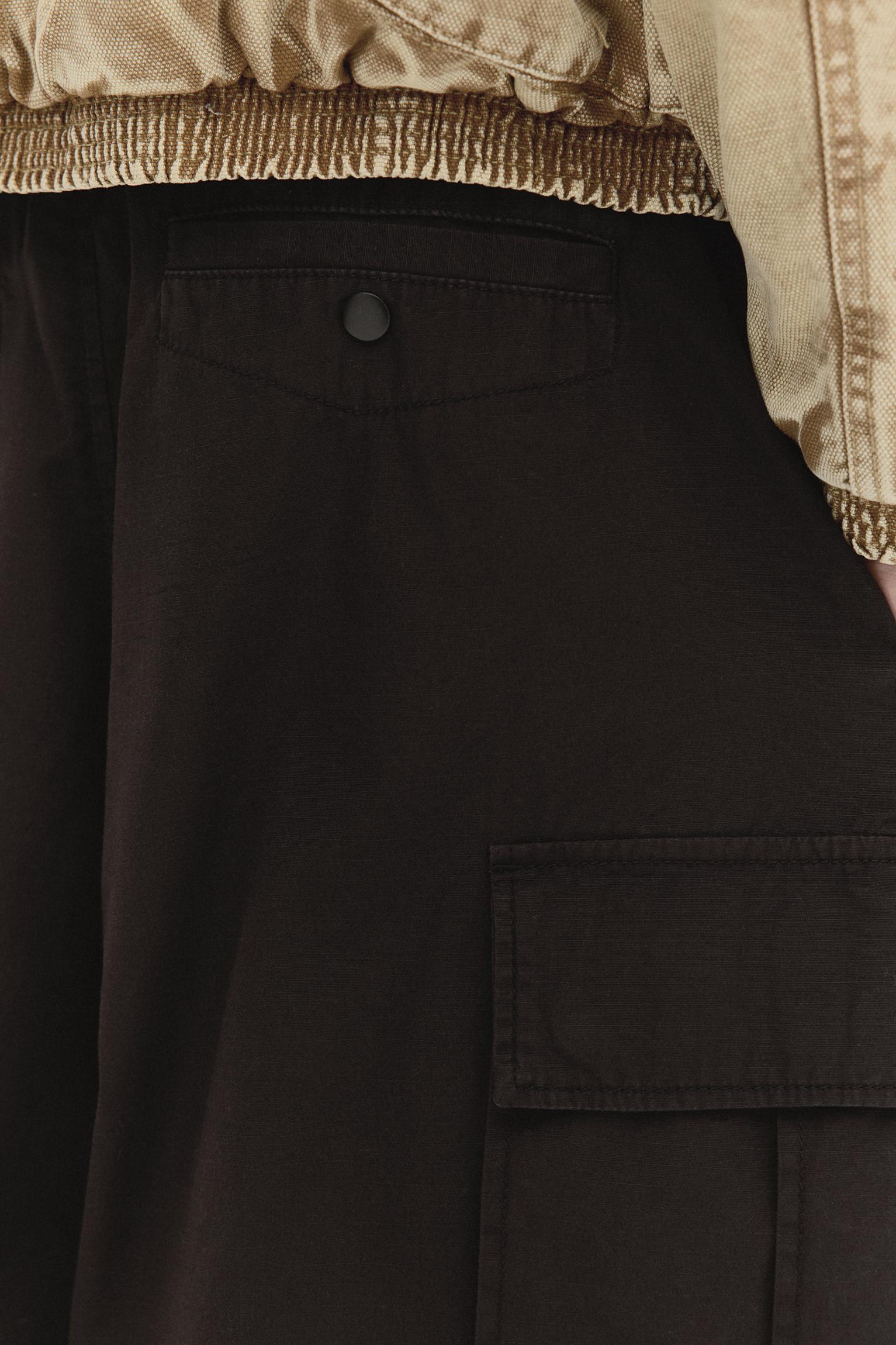 Balloon fit cargo pants Product Image