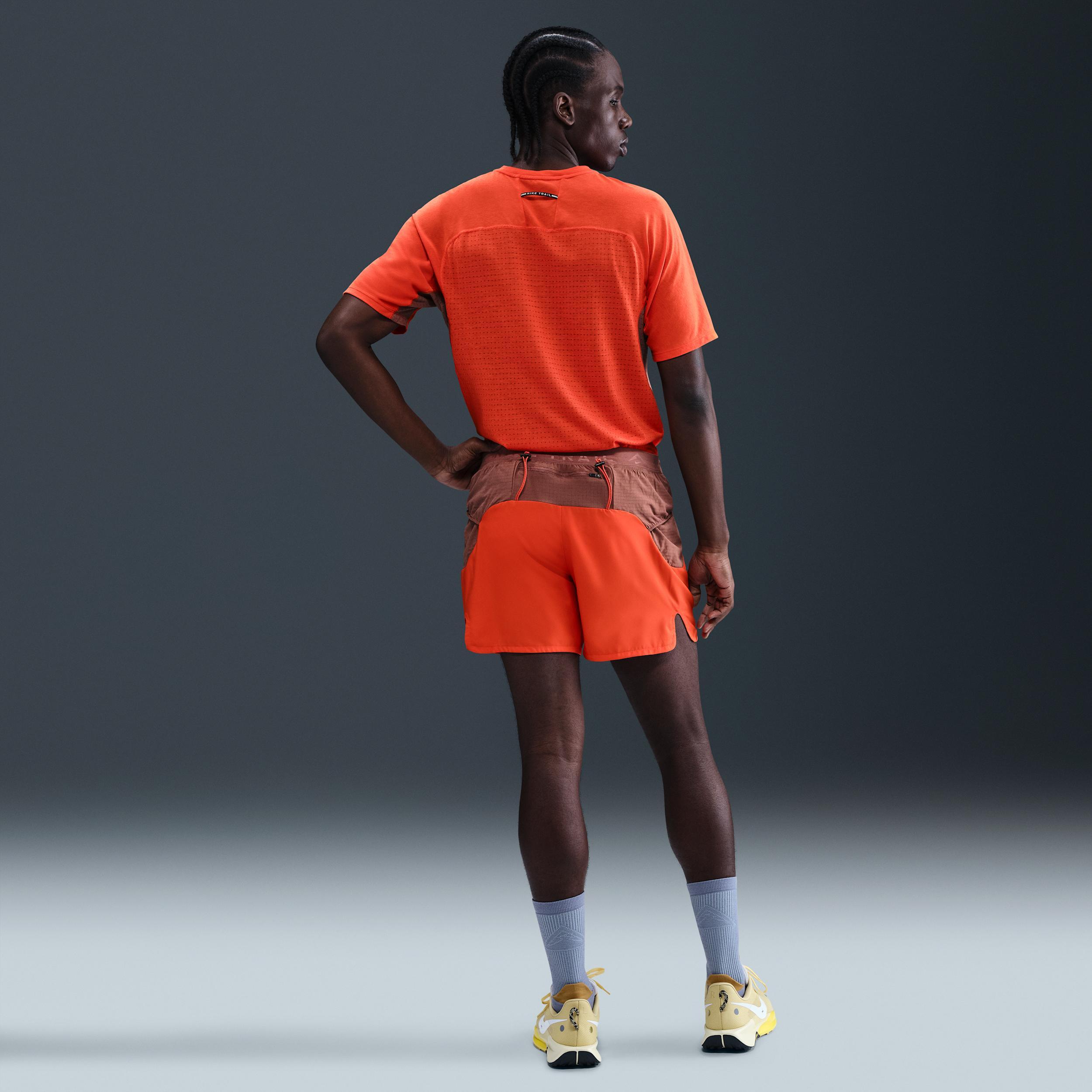 Nike Men's Solar Chase Dri-FIT ADV Short-Sleeve Running Top Product Image
