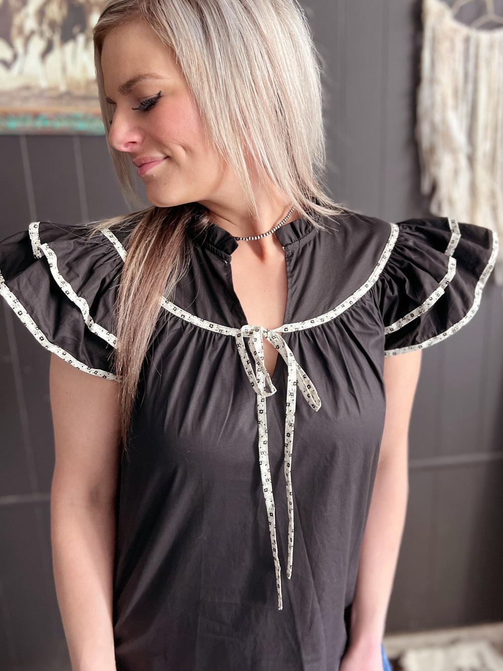 Black Ruffle Sleeve Floral Contrast Piping Top Product Image