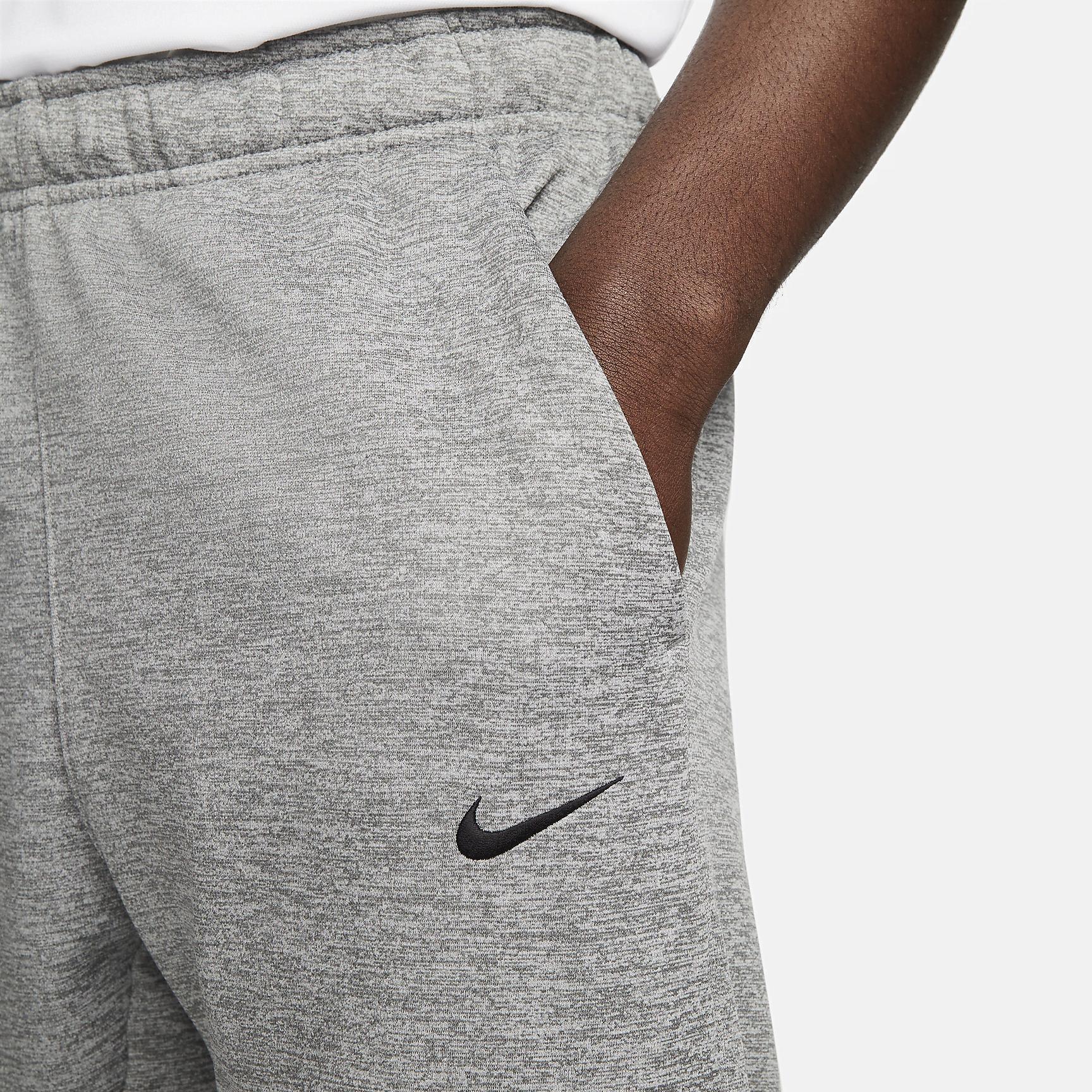 Nike Mens Therma-FIT Sweatpants Product Image