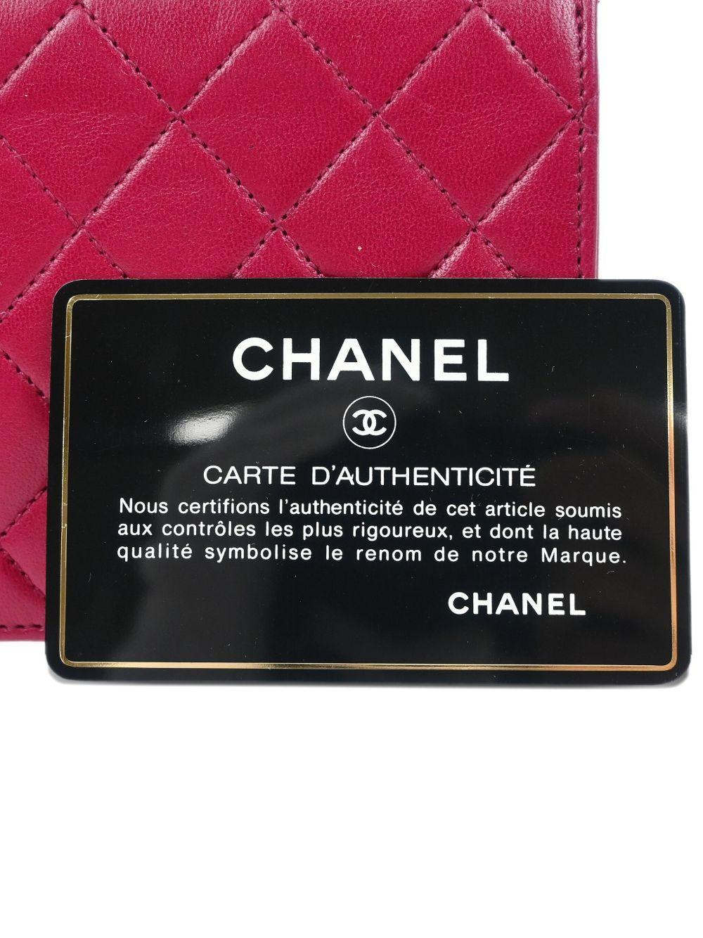 quilted shoulder bag Product Image