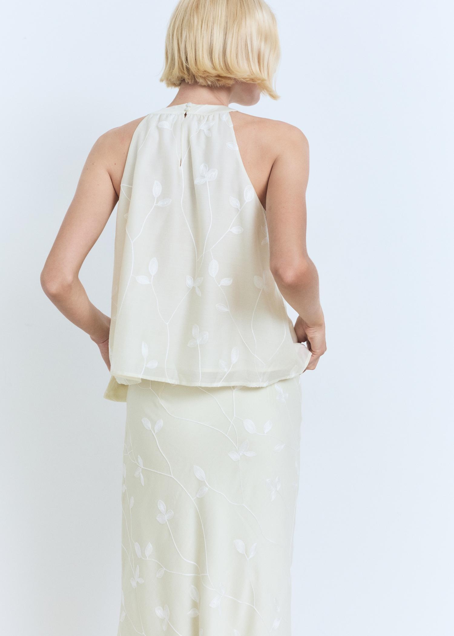 Halter-neck top with knot detail - Women | MANGO USA Product Image