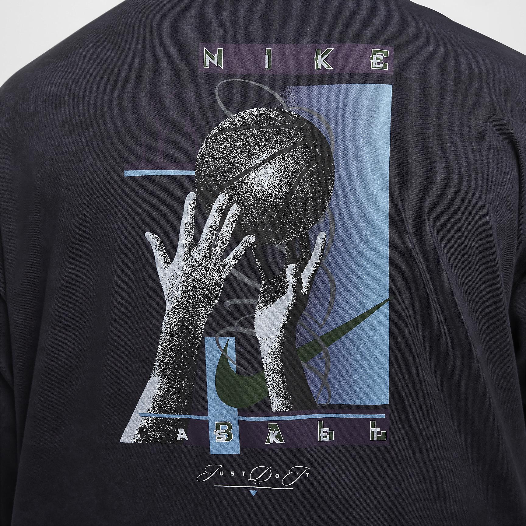 Nike Men's Max90 Long-Sleeve Basketball T-Shirt Product Image