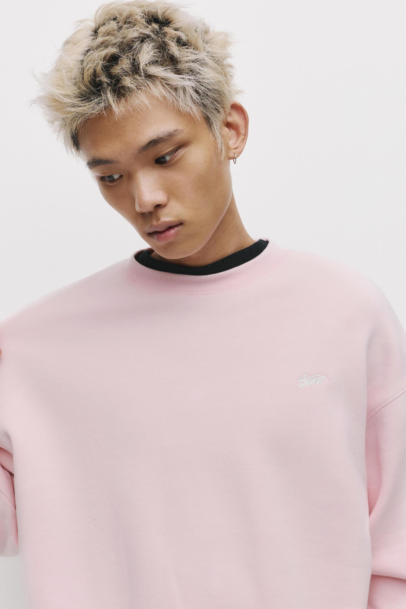 Round neck STWD sweatshirt Product Image