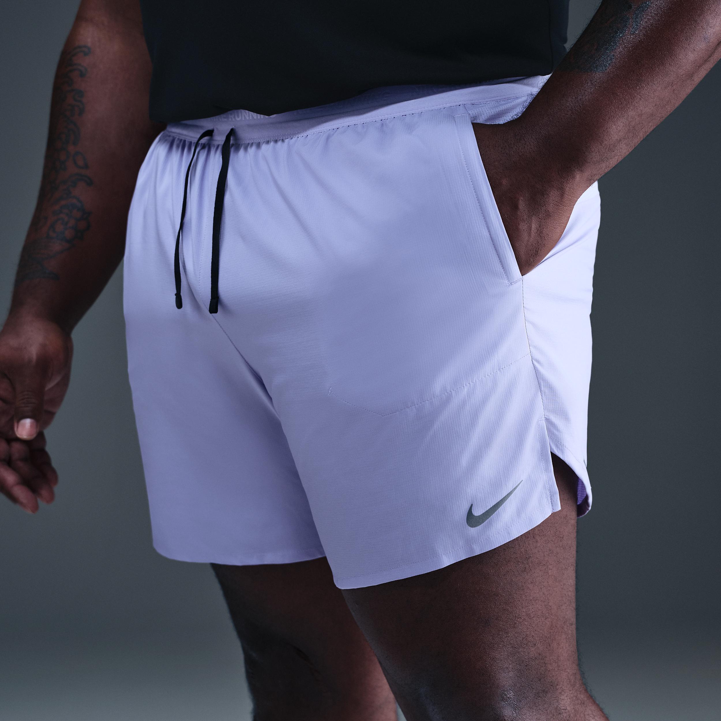 Nike Men's Stride Dri-FIT 7" Brief-Lined Running Shorts Product Image