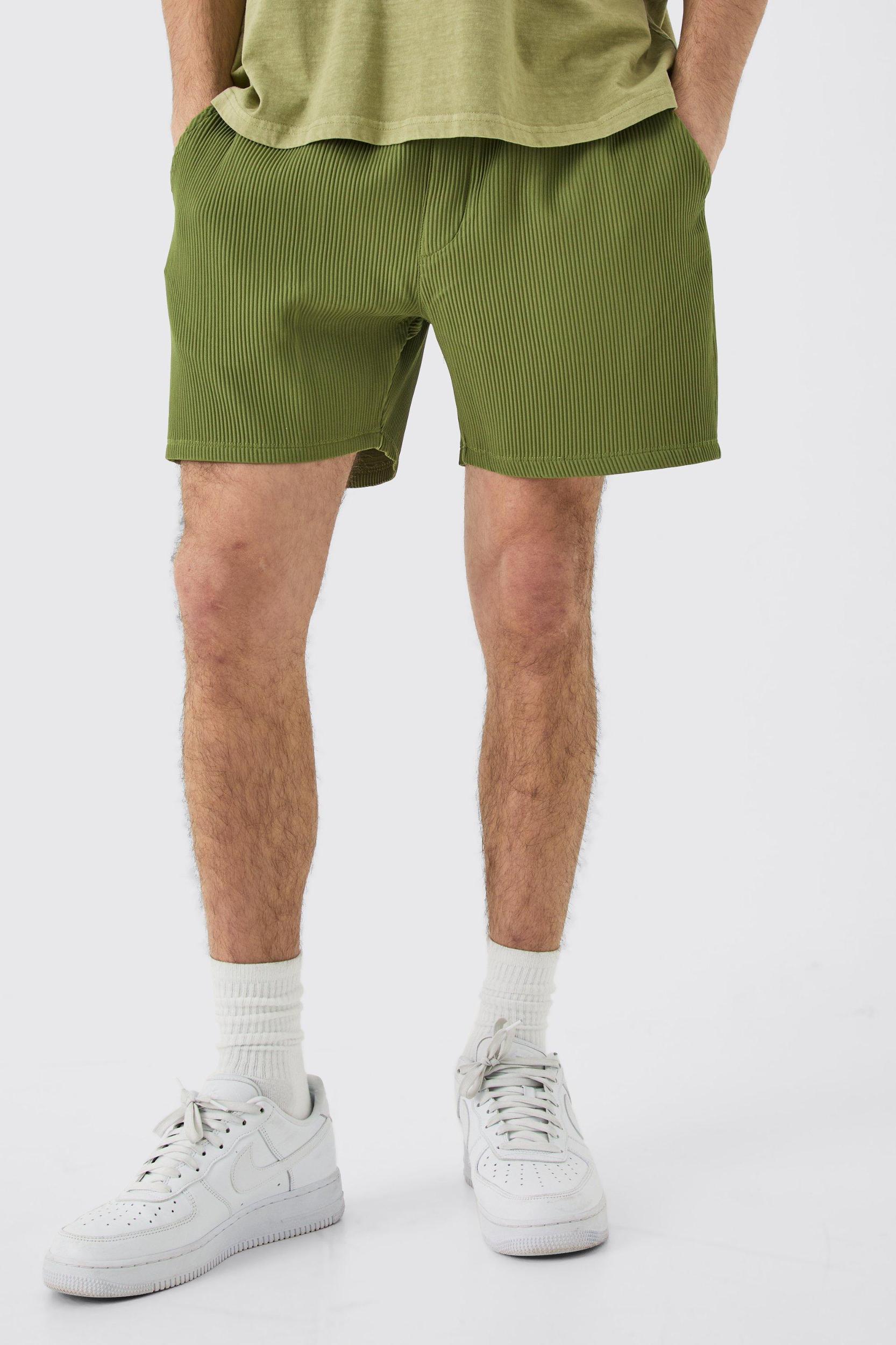Mens Green Elasticated Waist Pleated Drawcord Shorts, Green Product Image