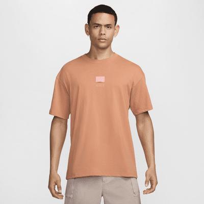 Nike Sportswear Men's Max90 T-Shirt Product Image