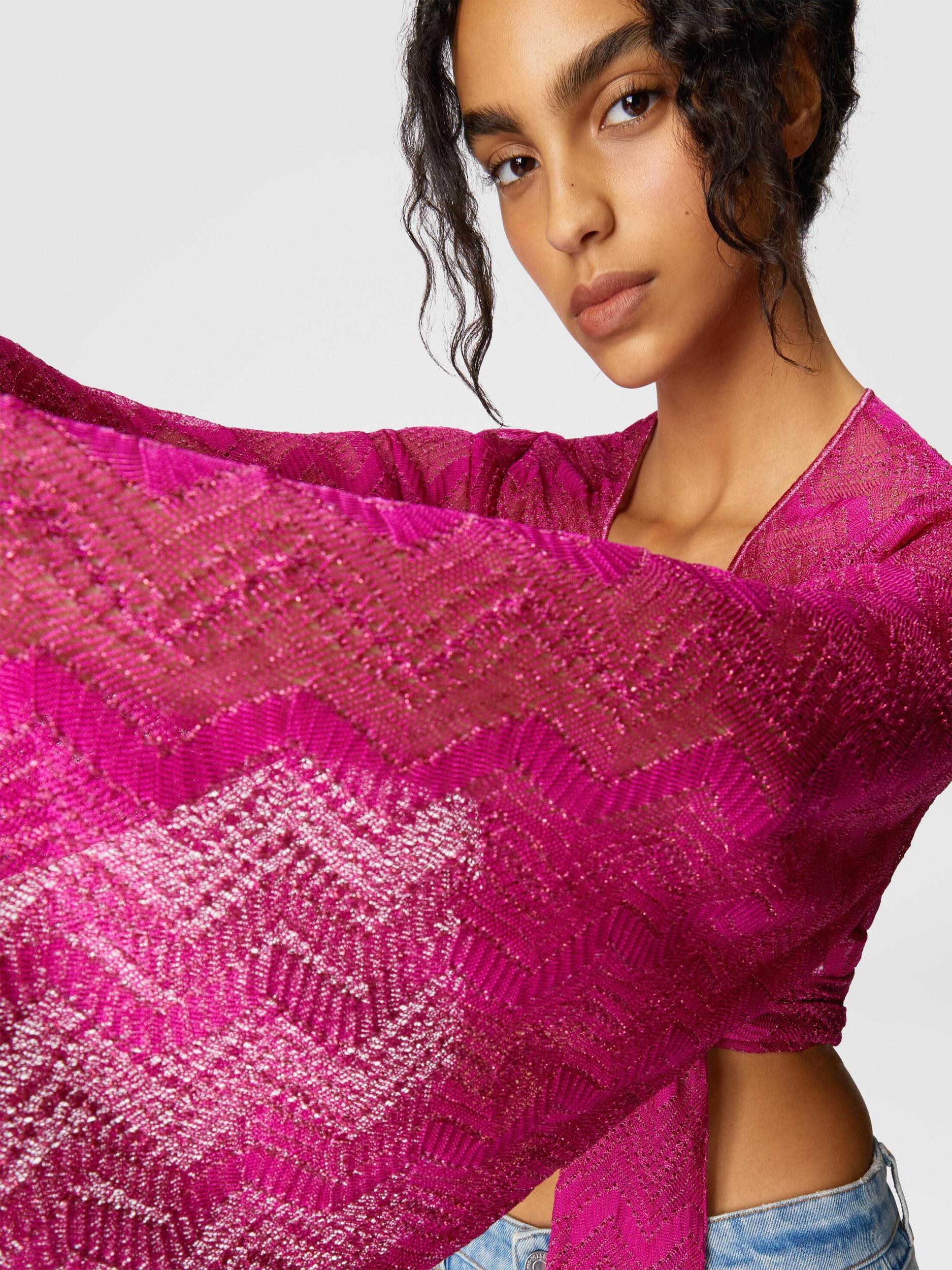 Crop top with wide sleeves and front knot in zig zag lamé viscose Product Image