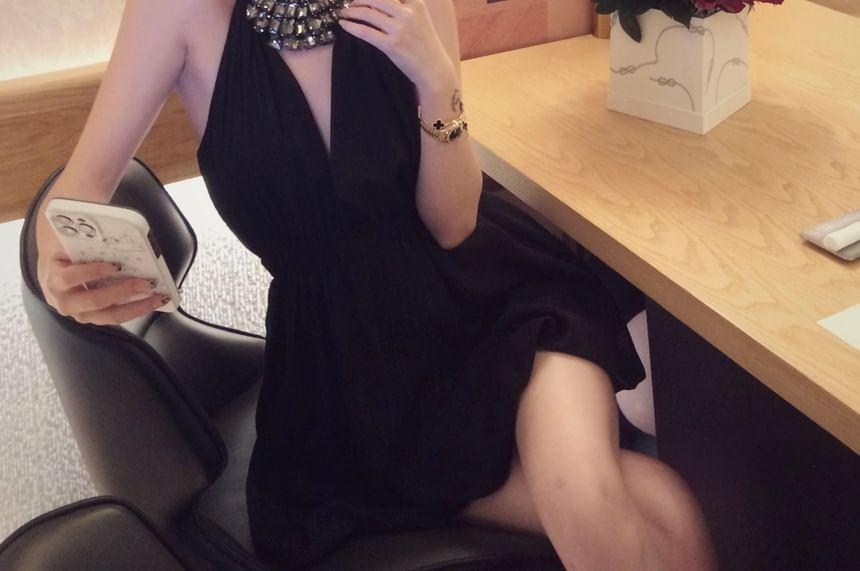 Halter V-Neck Plain Rhinestone Mini A-Line Dress / Lace Scarf Product Image