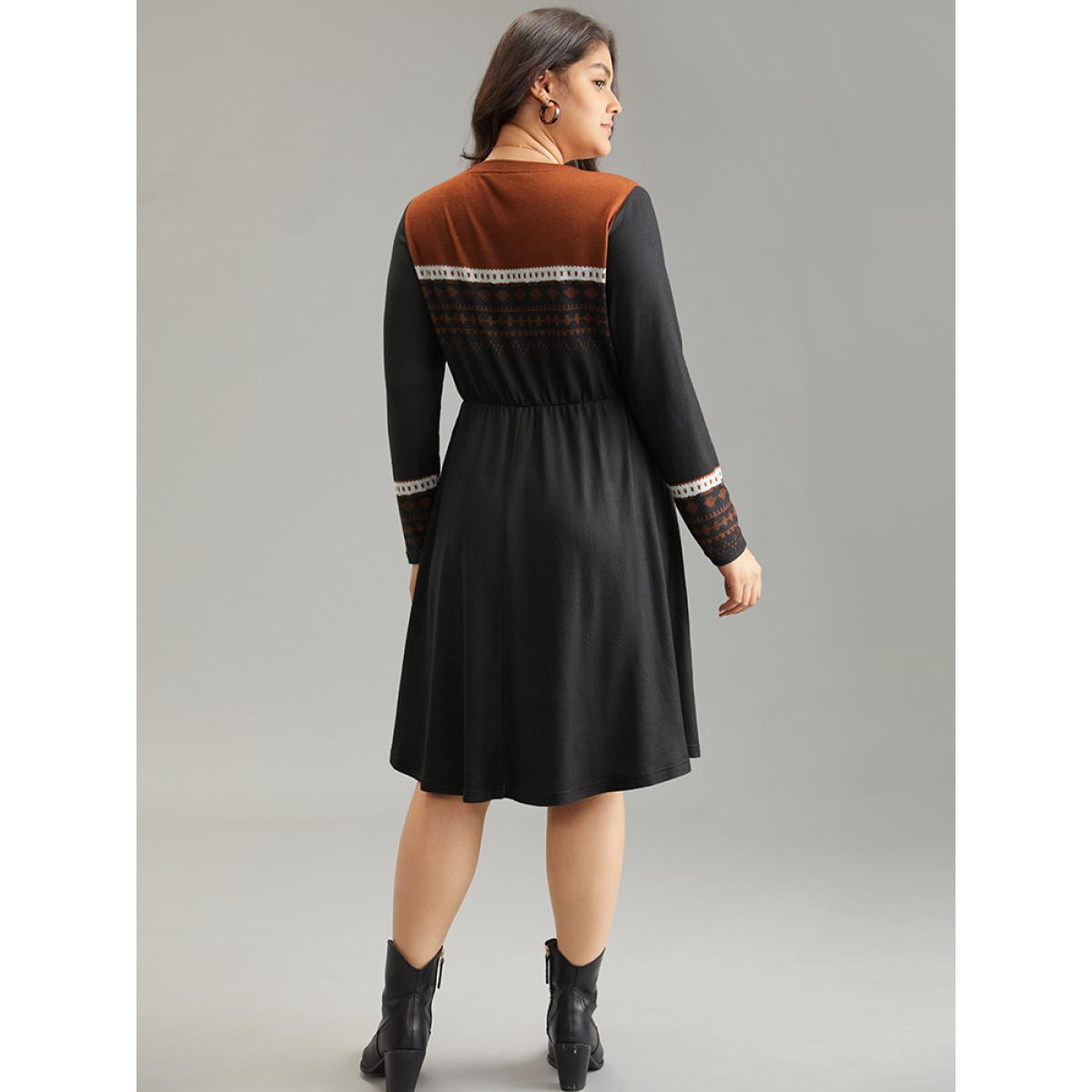 Plus Size Boho Geometric Print Contrast Elastic Waist Dress Black Women Casual Printed Round Neck Long Sleeve Curvy Midi Dress BloomChic 30/6X Product Image