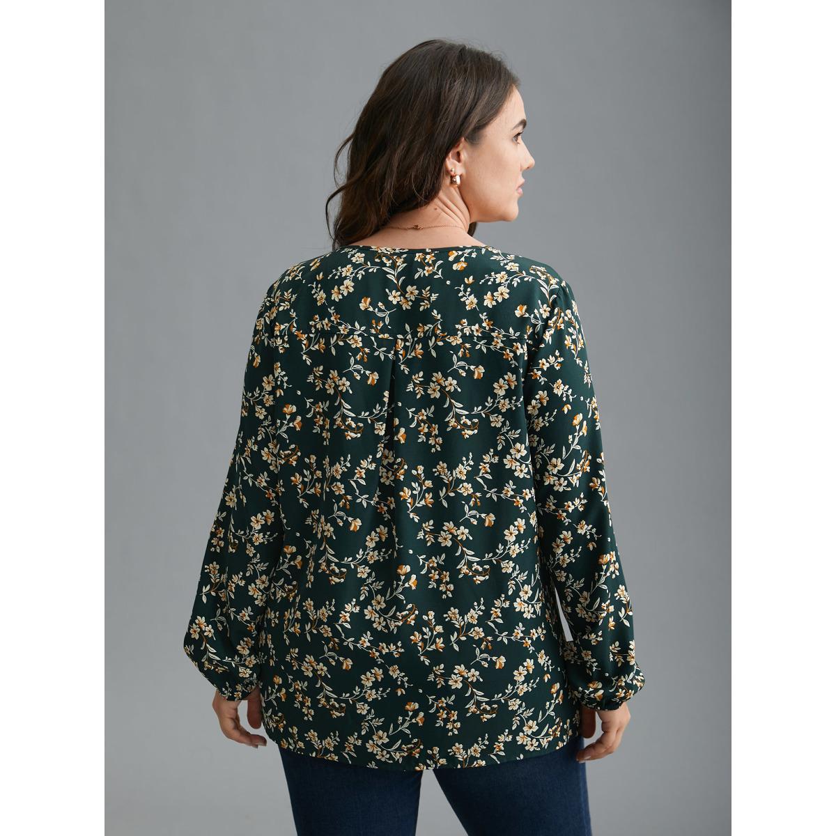 Plus Size DarkGreen Ditsy Floral Split Hem Gathered Blouse Women Elegant Extra Long Sleeve V-neck Everyday Blouses BloomChic 28/5X Product Image