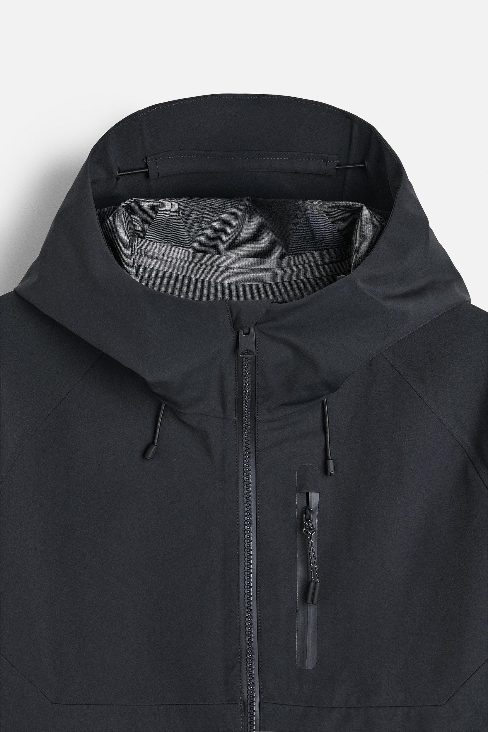WATER REPELLENT WINDBREAKER Product Image