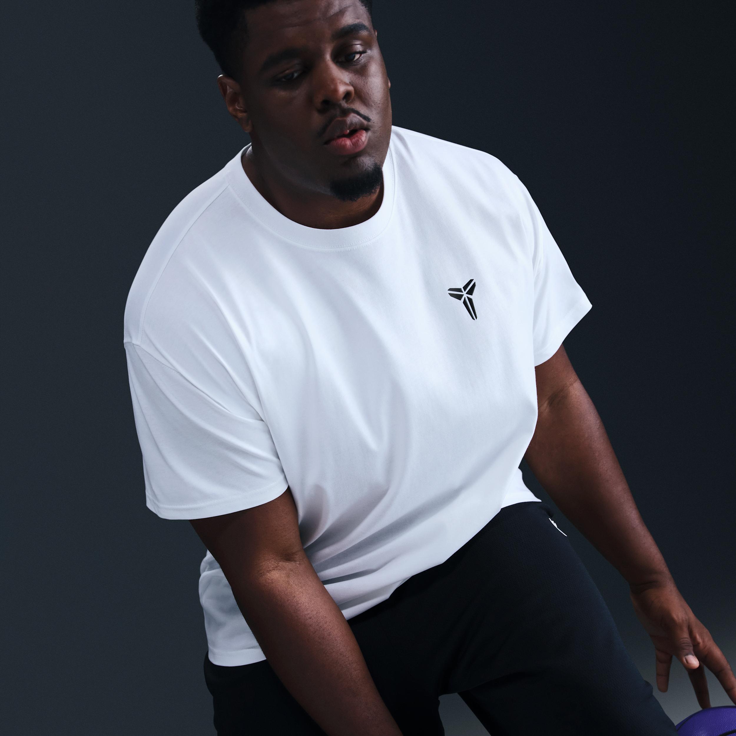 Nike Men's Kobe Basketball T-Shirt Product Image