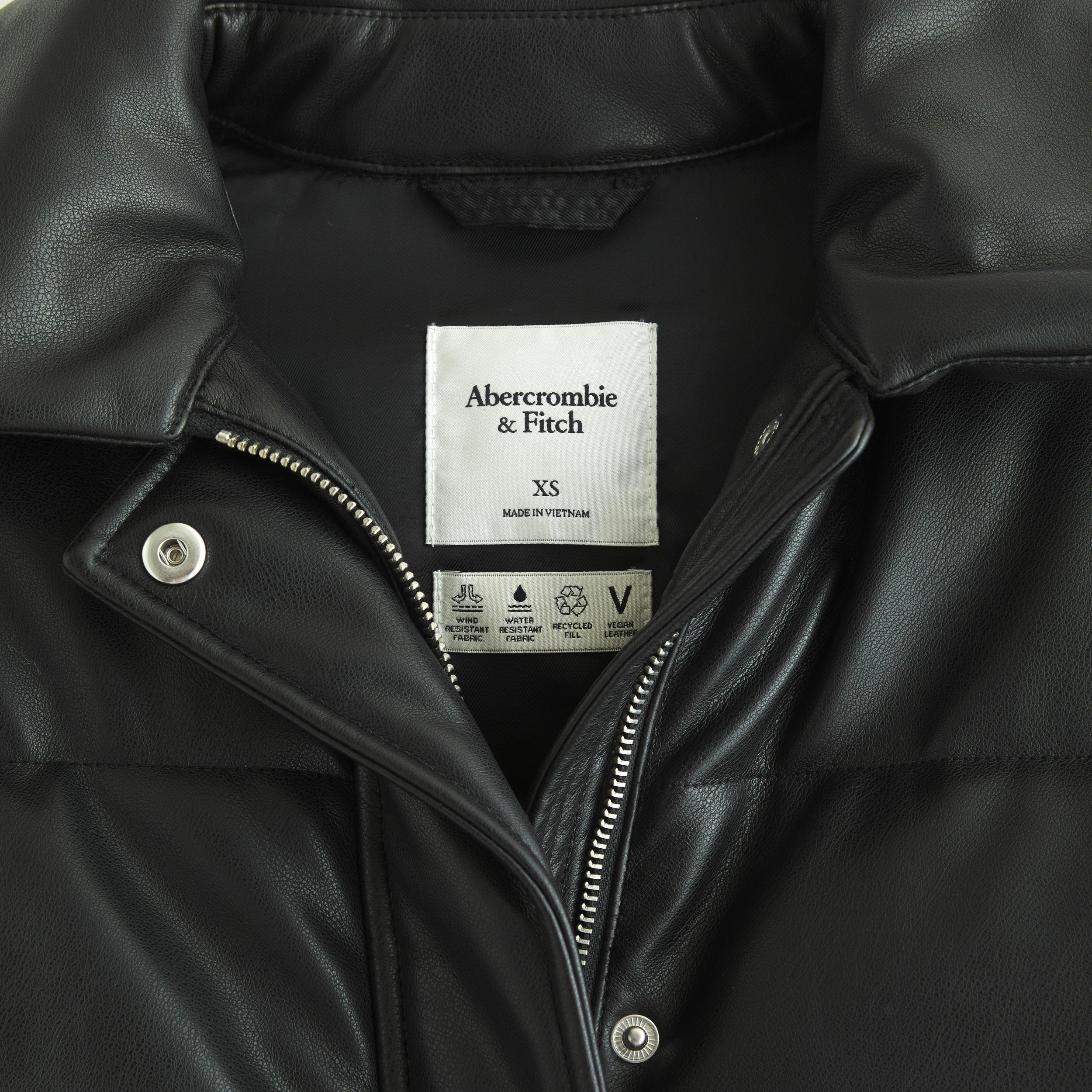 Cropped Velvet Puffer Coat Product Image