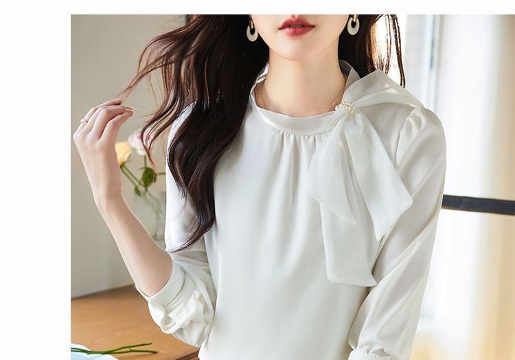 Long-Sleeve Plain Bow Blouse Product Image