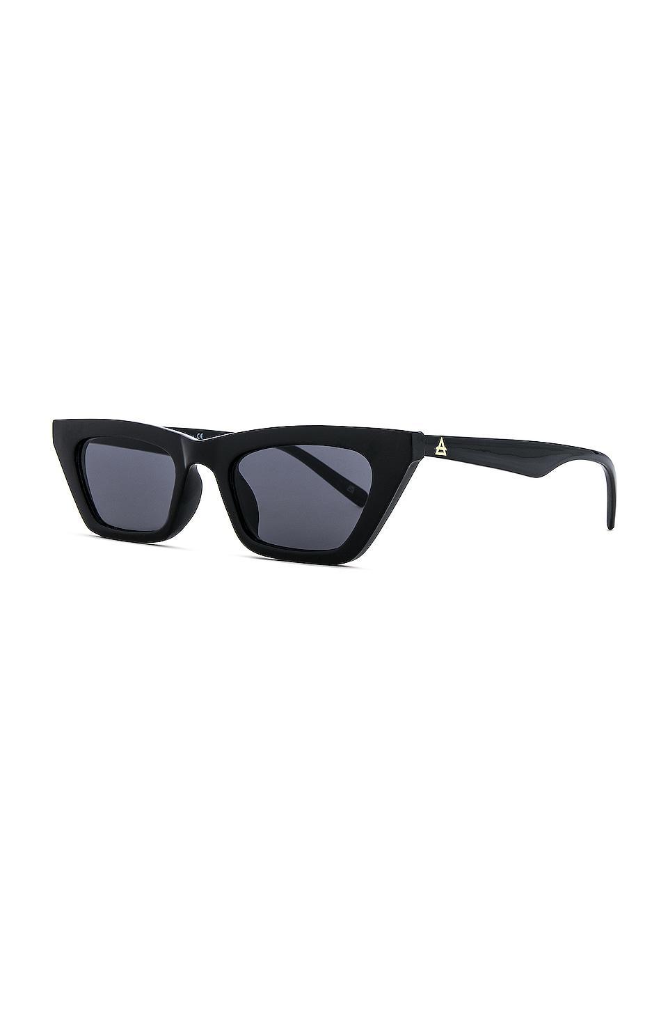 Metallic Frame Detail Sunglasses Female Product Image