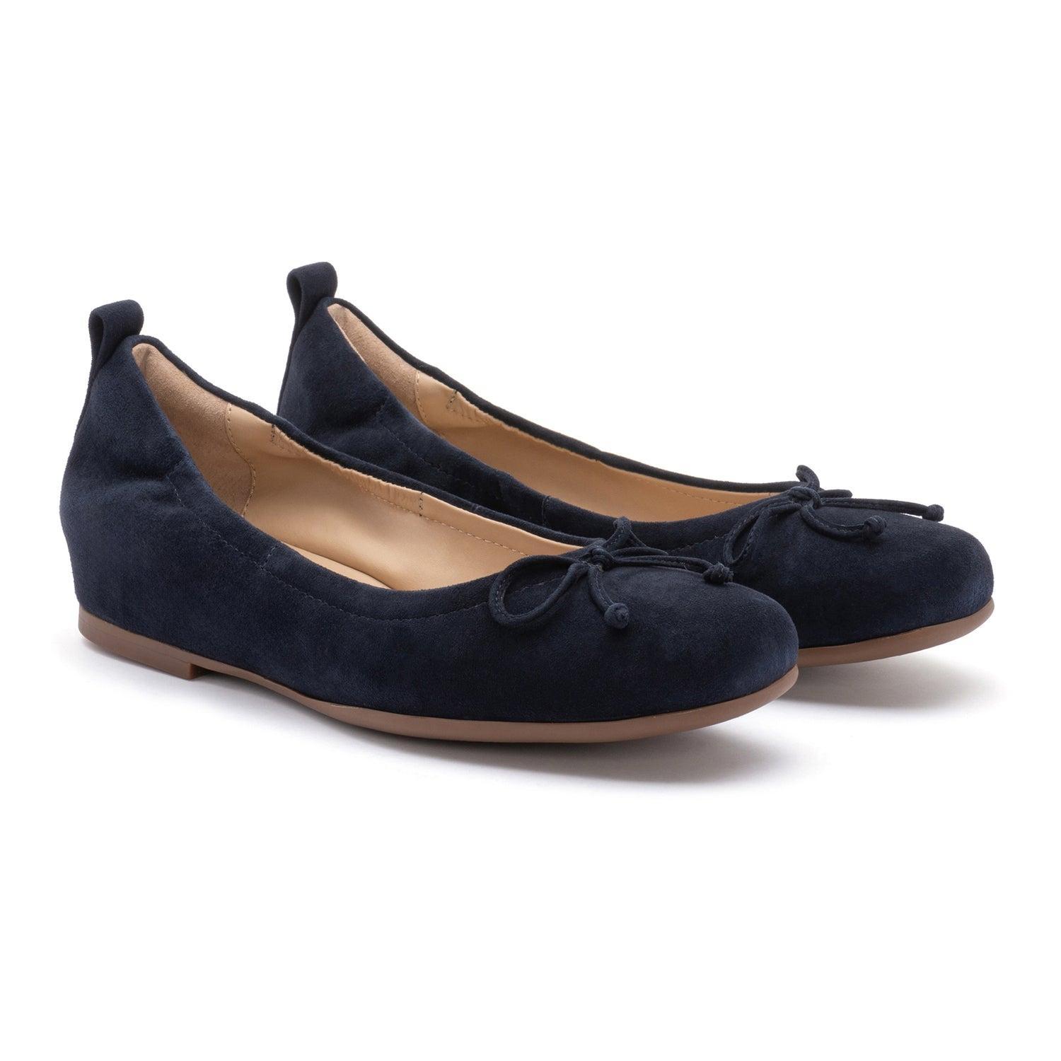Cadence Bow Metatarsal Female Product Image