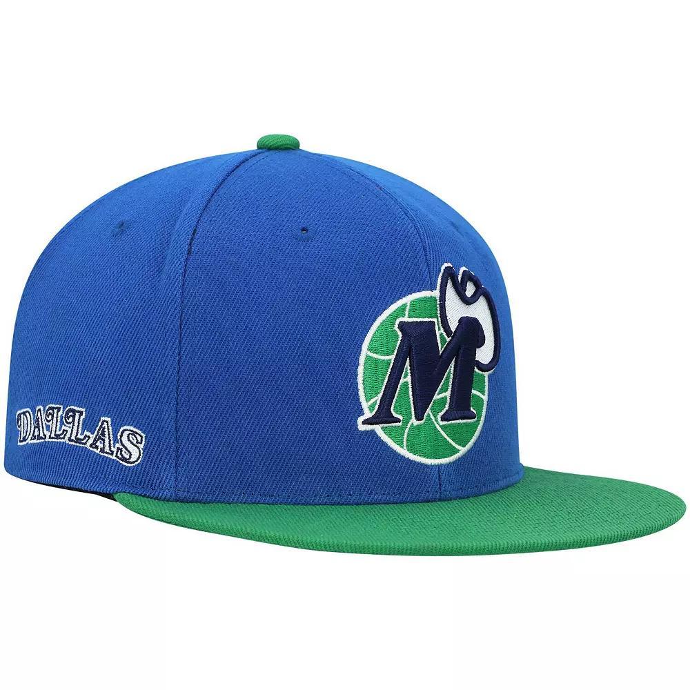 Mens Mitchell & Ness /Green Dallas Mavericks Hardwood Classics Snapback Hat Product Image