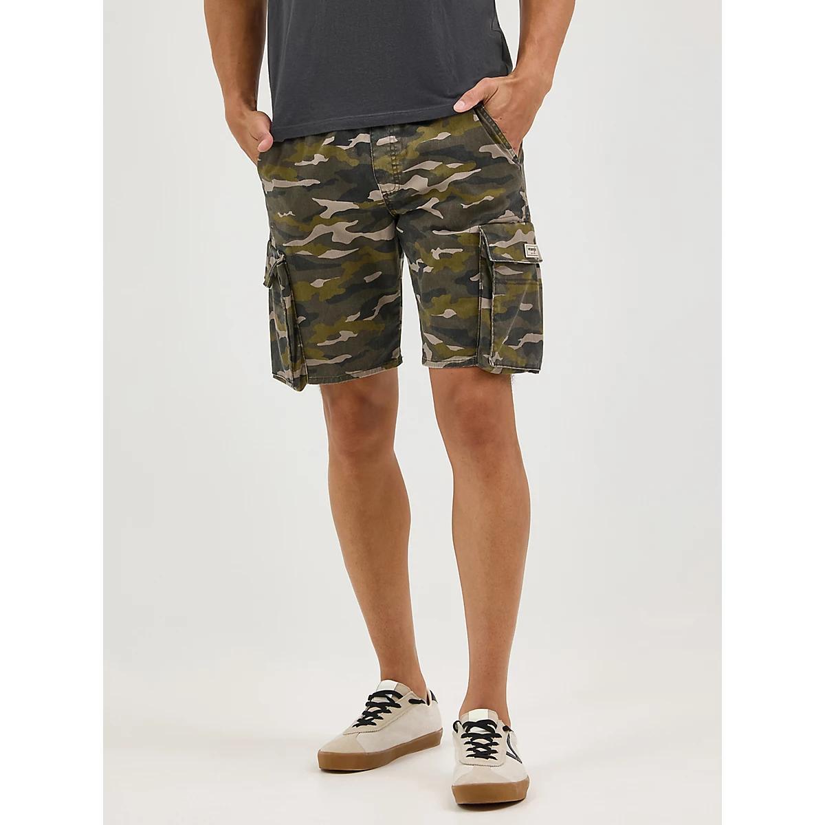 Men's Cargo Twill Short in Jungle Product Image