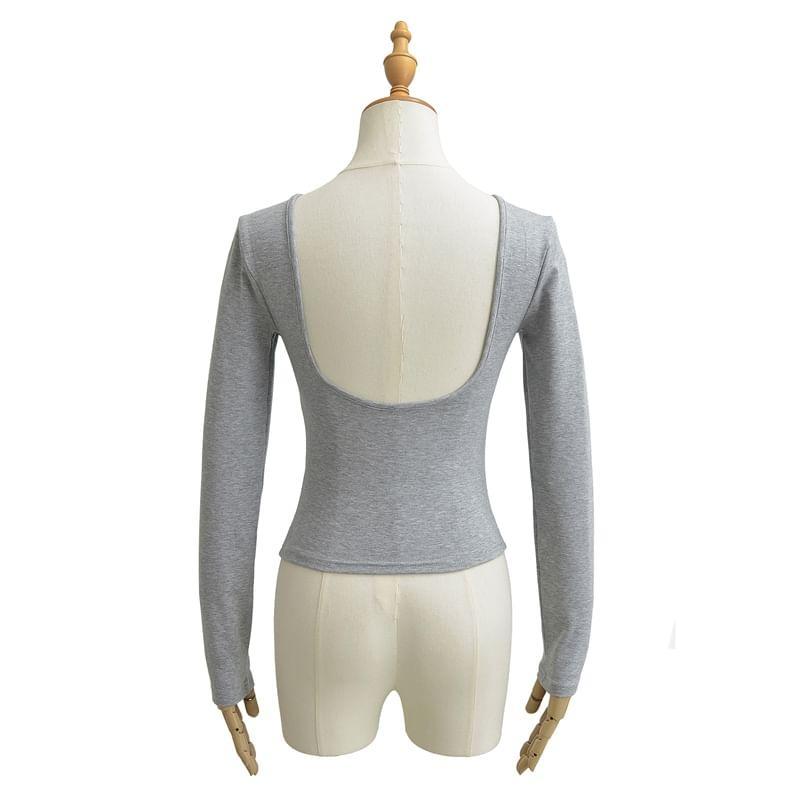 Long Sleeve Scoop Neck Plain Crop Tee Product Image