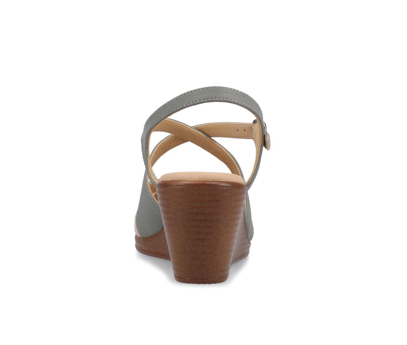 Women's Journee Collection Kedzie II Wedges Product Image